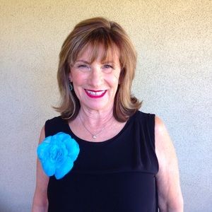 Meet your Posher, Myra